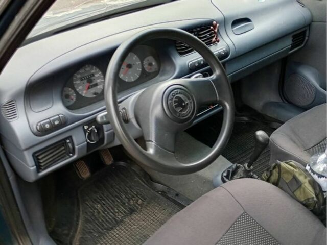 Зеленый Шкода Фелиция, объемом двигателя 1.3 л и пробегом 193 тыс. км за 750 $, фото 5 на Automoto.ua