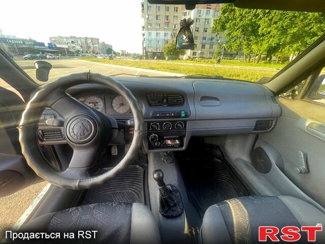 Зеленый Шкода Фелиция, объемом двигателя 1.3 л и пробегом 240 тыс. км за 750 $, фото 2 на Automoto.ua