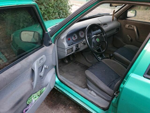 Зеленый Шкода Фелиция, объемом двигателя 1.3 л и пробегом 250 тыс. км за 1100 $, фото 7 на Automoto.ua