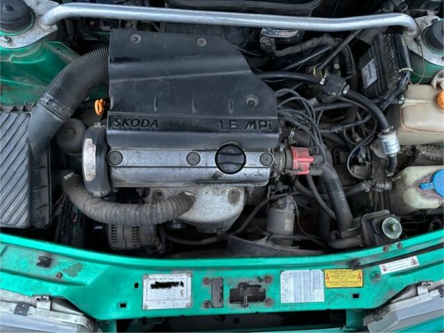 Зелений Шкода Феліція, об'ємом двигуна 1.6 л та пробігом 297 тис. км за 2200 $, фото 4 на Automoto.ua