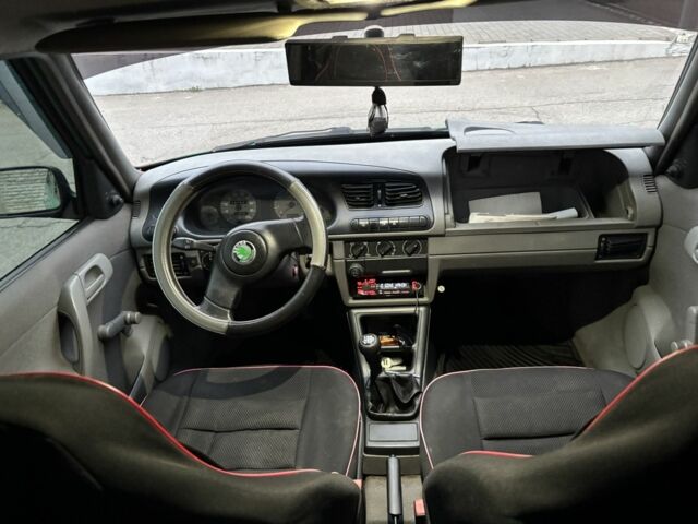 Зелений Шкода Феліція, об'ємом двигуна 1.6 л та пробігом 297 тис. км за 2200 $, фото 3 на Automoto.ua