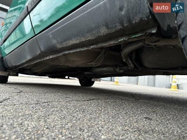 Зелений Шкода Феліція, об'ємом двигуна 1.6 л та пробігом 297 тис. км за 2200 $, фото 6 на Automoto.ua