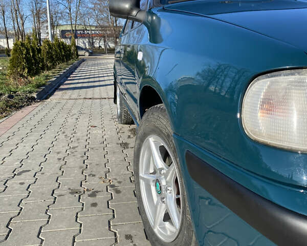 Зеленый Шкода Фелиция, объемом двигателя 1.3 л и пробегом 270 тыс. км за 2100 $, фото 2 на Automoto.ua