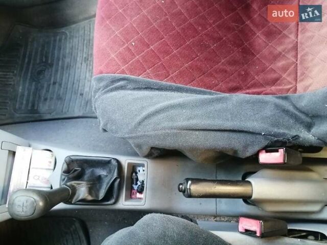 Зеленый Шкода Фелиция, объемом двигателя 1.3 л и пробегом 115 тыс. км за 2300 $, фото 15 на Automoto.ua