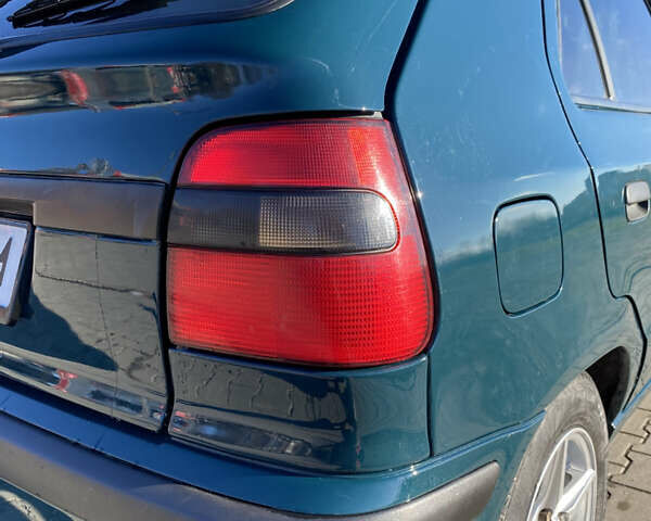 Зеленый Шкода Фелиция, объемом двигателя 1.3 л и пробегом 270 тыс. км за 2100 $, фото 6 на Automoto.ua