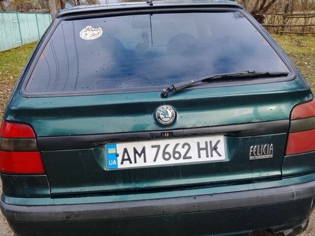 Зеленый Шкода Фелиция, объемом двигателя 1.3 л и пробегом 358 тыс. км за 1350 $, фото 1 на Automoto.ua