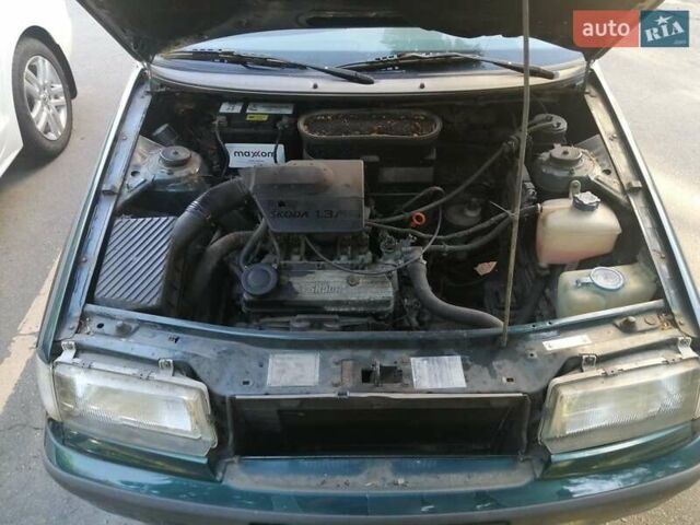 Зеленый Шкода Фелиция, объемом двигателя 1.3 л и пробегом 115 тыс. км за 2300 $, фото 5 на Automoto.ua