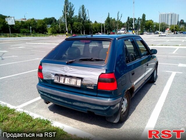 Зелений Шкода Феліція, об'ємом двигуна 1.3 л та пробігом 244 тис. км за 1500 $, фото 2 на Automoto.ua