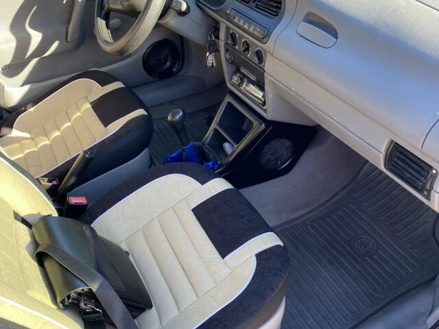 Зеленый Шкода Фелиция, объемом двигателя 1.3 л и пробегом 270 тыс. км за 2100 $, фото 6 на Automoto.ua