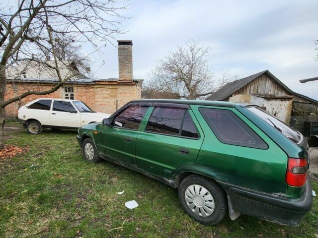 Зелений Шкода Феліція, об'ємом двигуна 0 л та пробігом 430 тис. км за 1500 $, фото 5 на Automoto.ua