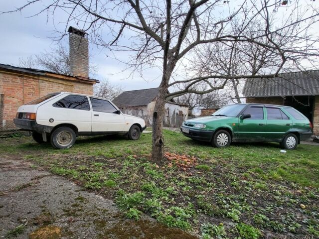 Зелений Шкода Феліція, об'ємом двигуна 0 л та пробігом 430 тис. км за 1500 $, фото 6 на Automoto.ua