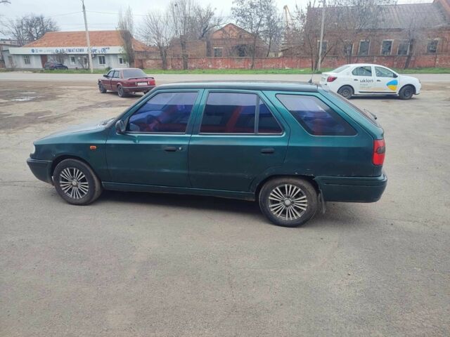 Зеленый Шкода Фелиция, объемом двигателя 1.3 л и пробегом 250 тыс. км за 900 $, фото 3 на Automoto.ua