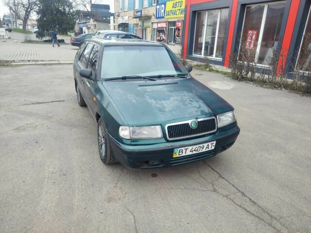 Зеленый Шкода Фелиция, объемом двигателя 1.3 л и пробегом 250 тыс. км за 900 $, фото 1 на Automoto.ua