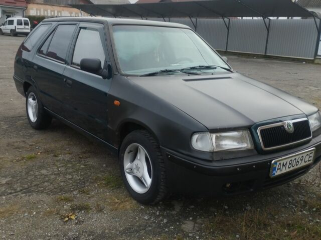 Зеленый Шкода Фелиция, объемом двигателя 1.3 л и пробегом 100 тыс. км за 1350 $, фото 2 на Automoto.ua