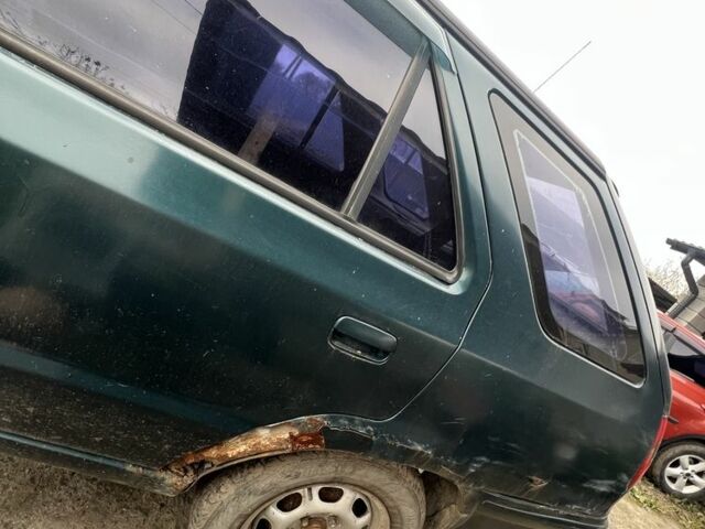 Зелений Шкода Феліція, об'ємом двигуна 1.3 л та пробігом 200 тис. км за 999 $, фото 2 на Automoto.ua