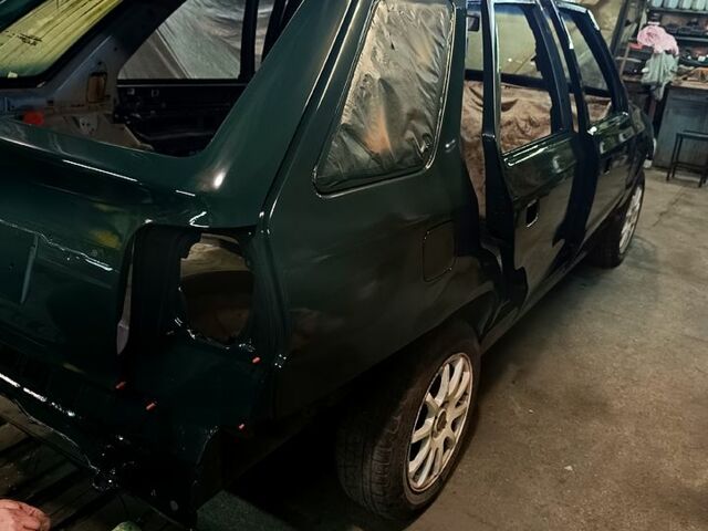 Зеленый Шкода Фелиция, объемом двигателя 1.6 л и пробегом 400 тыс. км за 2700 $, фото 2 на Automoto.ua