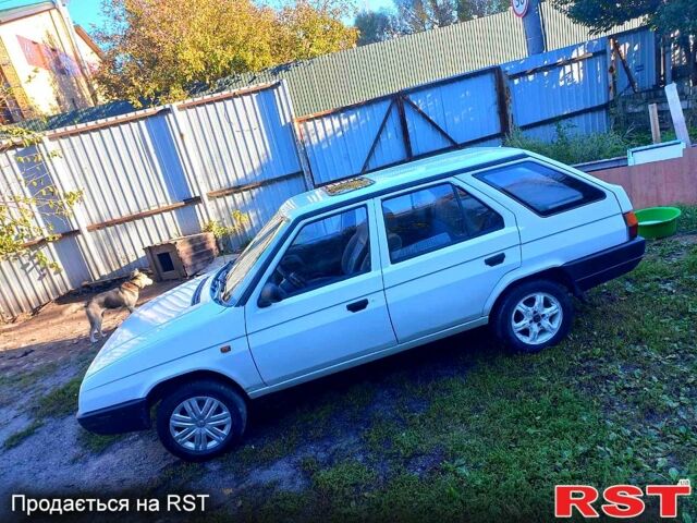 Шкода Форман 1992 в Киеве на Automoto.ua Белый Шкода Форман, объемом двигателя 1.3 л и пробегом 111 тыс. км за 500 $, фото 1 на Automoto.ua