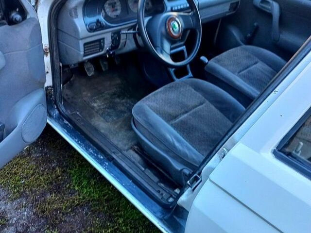 Шкода Форман 1992 в Киеве на Automoto.ua Белый Шкода Форман, объемом двигателя 1.3 л и пробегом 111 тыс. км за 500 $, фото 5 на Automoto.ua