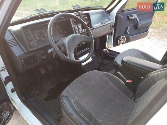 Белый Шкода Форман, объемом двигателя 1.3 л и пробегом 240 тыс. км за 1500 $, фото 4 на Automoto.ua