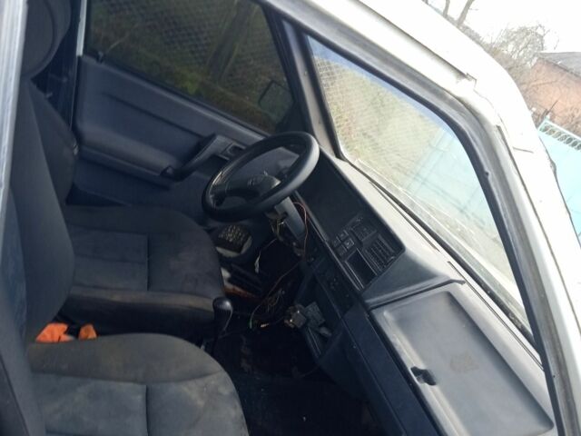 Белый Шкода Форман, объемом двигателя 0 л и пробегом 10 тыс. км за 355 $, фото 3 на Automoto.ua