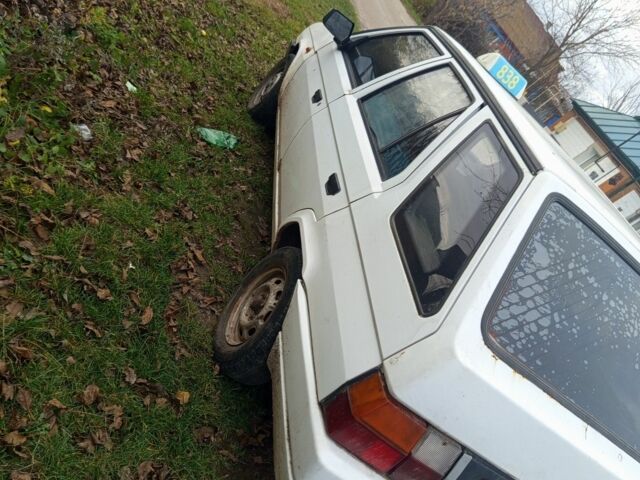 Белый Шкода Форман, объемом двигателя 0 л и пробегом 10 тыс. км за 355 $, фото 6 на Automoto.ua