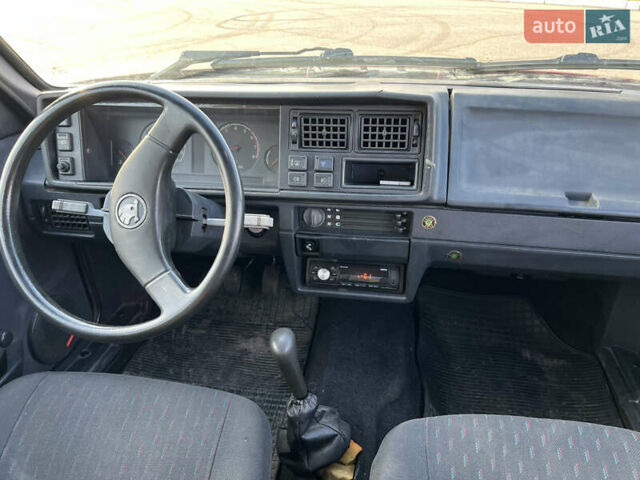 Красный Шкода Форман, объемом двигателя 1.3 л и пробегом 200 тыс. км за 600 $, фото 5 на Automoto.ua