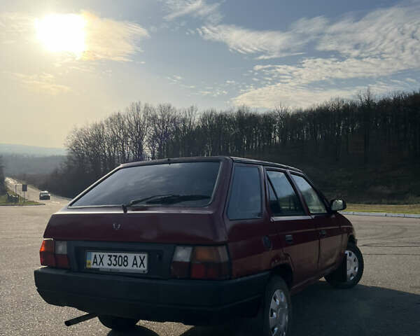 Красный Шкода Форман, объемом двигателя 1.3 л и пробегом 200 тыс. км за 600 $, фото 3 на Automoto.ua