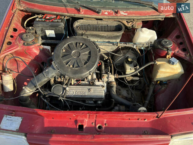 Красный Шкода Форман, объемом двигателя 1.3 л и пробегом 200 тыс. км за 600 $, фото 7 на Automoto.ua