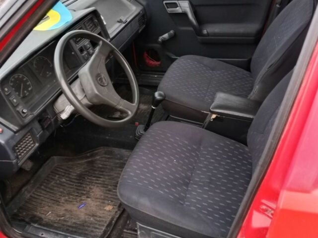 Красный Шкода Форман, объемом двигателя 0 л и пробегом 300 тыс. км за 603 $, фото 5 на Automoto.ua