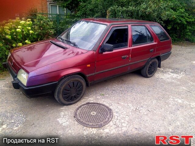 Шкода Форман, объемом двигателя 1.3 л и пробегом 303 тыс. км за 1000 $, фото 3 на Automoto.ua