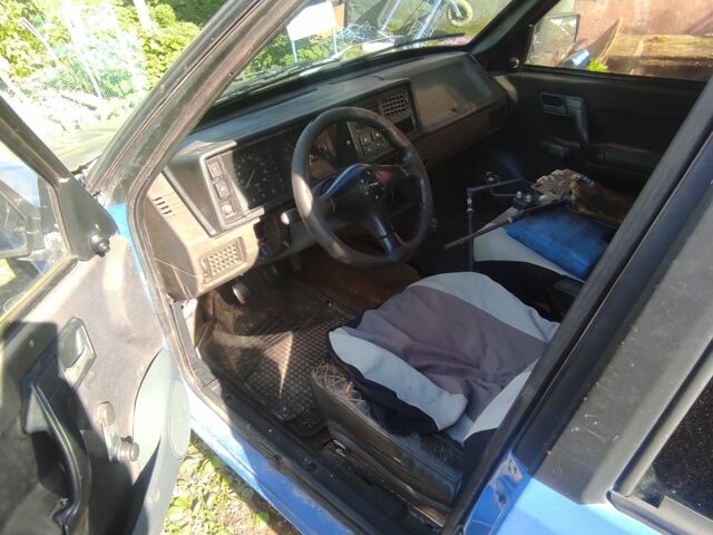 Синий Шкода Форман, объемом двигателя 1.3 л и пробегом 200 тыс. км за 450 $, фото 2 на Automoto.ua