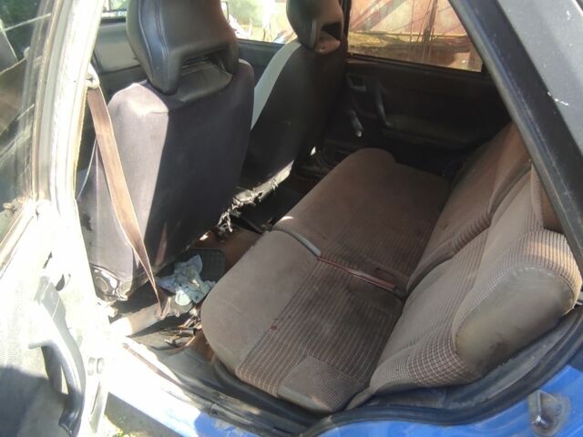 Синий Шкода Форман, объемом двигателя 1.3 л и пробегом 200 тыс. км за 450 $, фото 5 на Automoto.ua