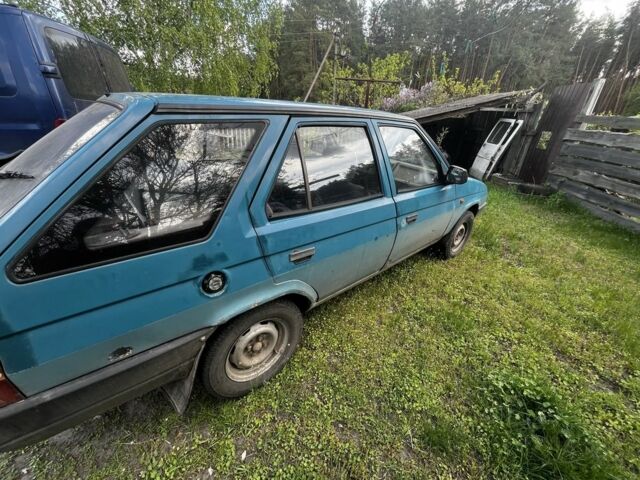 Синий Шкода Форман, объемом двигателя 1.3 л и пробегом 230 тыс. км за 650 $, фото 2 на Automoto.ua