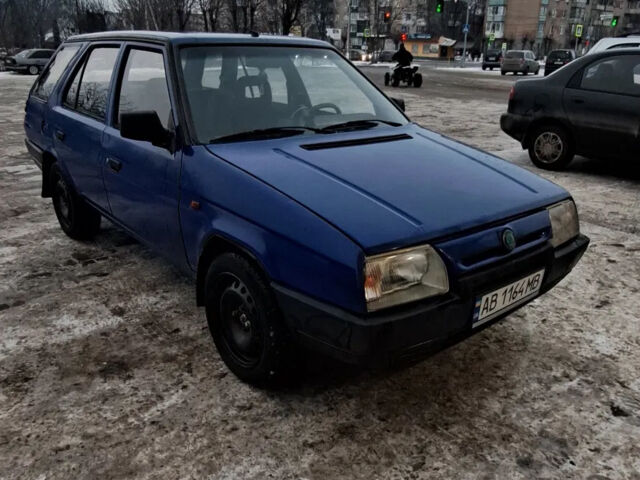 Синій Шкода Форман, об'ємом двигуна 1.3 л та пробігом 288 тис. км за 1100 $, фото 3 на Automoto.ua