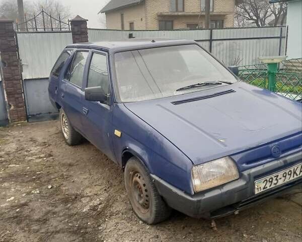 Синий Шкода Форман, объемом двигателя 0 л и пробегом 100 тыс. км за 499 $, фото 1 на Automoto.ua