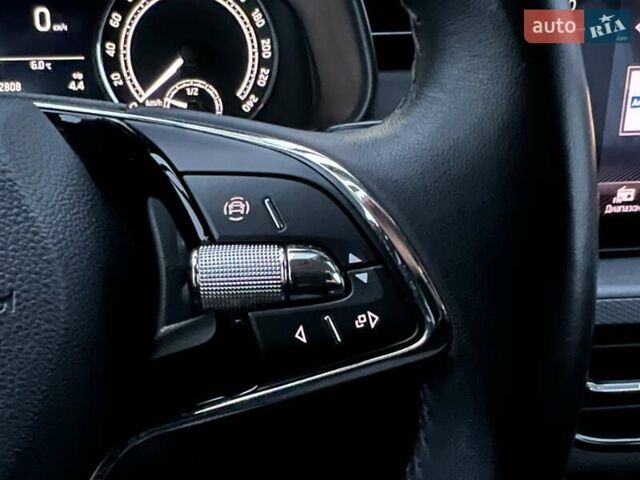 Белый Шкода KAMIQ, объемом двигателя 1.6 л и пробегом 62 тыс. км за 16500 $, фото 36 на Automoto.ua