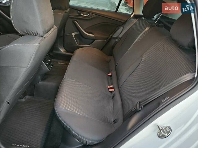 Білий Шкода KAMIQ, об'ємом двигуна 1.6 л та пробігом 52 тис. км за 18800 $, фото 43 на Automoto.ua