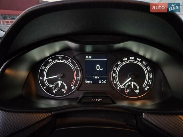 Білий Шкода KAMIQ, об'ємом двигуна 1.6 л та пробігом 52 тис. км за 18800 $, фото 60 на Automoto.ua