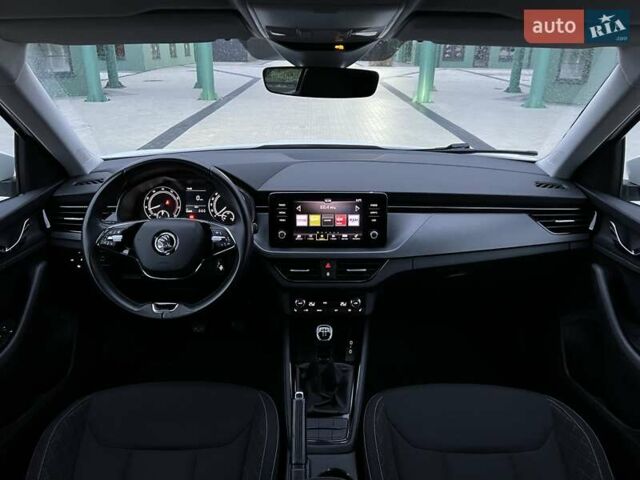 Белый Шкода KAMIQ, объемом двигателя 1.6 л и пробегом 62 тыс. км за 16500 $, фото 32 на Automoto.ua