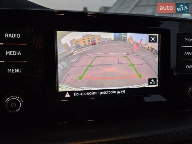 Білий Шкода KAMIQ, об'ємом двигуна 1.6 л та пробігом 52 тис. км за 18800 $, фото 52 на Automoto.ua