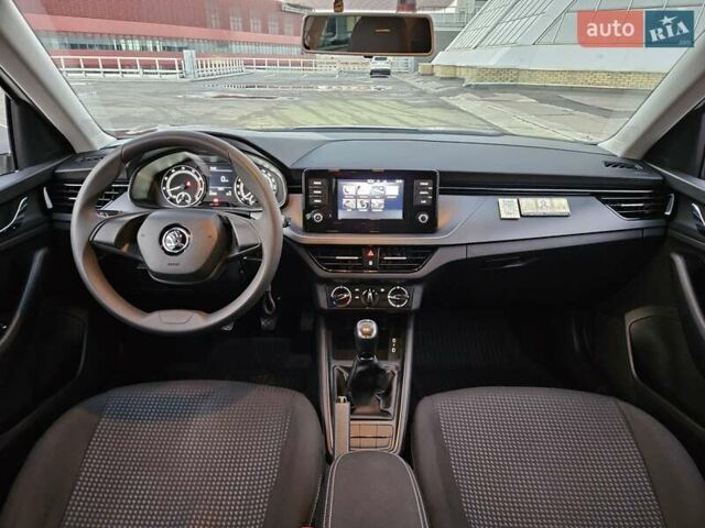 Білий Шкода KAMIQ, об'ємом двигуна 1.6 л та пробігом 52 тис. км за 18800 $, фото 48 на Automoto.ua