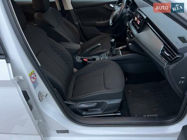 Белый Шкода KAMIQ, объемом двигателя 1.6 л и пробегом 62 тыс. км за 16500 $, фото 58 на Automoto.ua