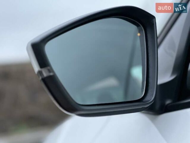 Белый Шкода KAMIQ, объемом двигателя 1.6 л и пробегом 62 тыс. км за 16500 $, фото 25 на Automoto.ua