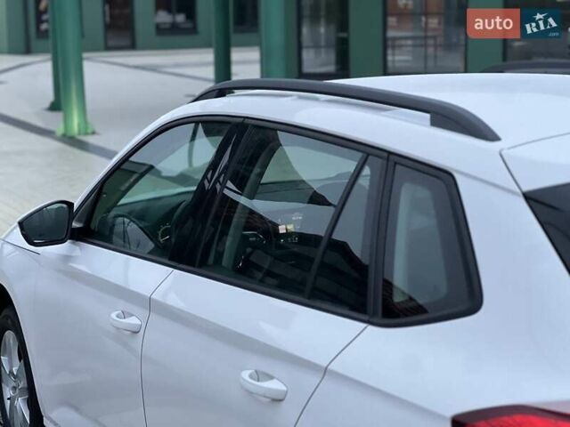 Белый Шкода KAMIQ, объемом двигателя 1.6 л и пробегом 62 тыс. км за 16500 $, фото 23 на Automoto.ua