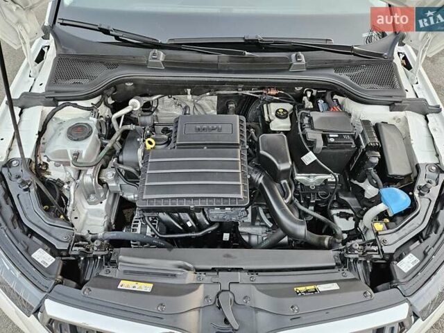 Білий Шкода KAMIQ, об'ємом двигуна 1.6 л та пробігом 52 тис. км за 18800 $, фото 66 на Automoto.ua