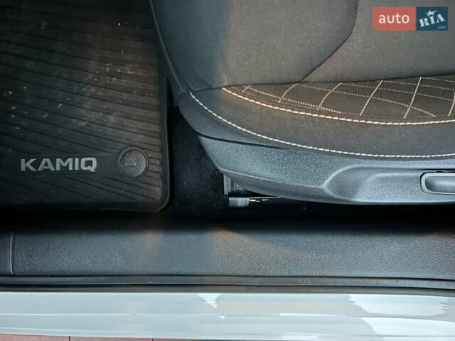 Белый Шкода KAMIQ, объемом двигателя 1.6 л и пробегом 62 тыс. км за 16500 $, фото 53 на Automoto.ua