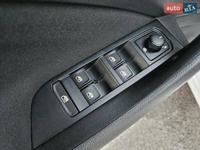 Білий Шкода KAMIQ, об'ємом двигуна 1.6 л та пробігом 52 тис. км за 18800 $, фото 23 на Automoto.ua