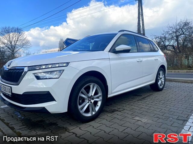 Белый Шкода KAMIQ, объемом двигателя 1.6 л и пробегом 34 тыс. км за 23000 $, фото 4 на Automoto.ua