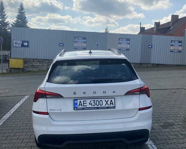 Белый Шкода KAMIQ, объемом двигателя 1.6 л и пробегом 38 тыс. км за 23000 $, фото 3 на Automoto.ua