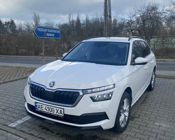 Белый Шкода KAMIQ, объемом двигателя 1.6 л и пробегом 38 тыс. км за 23000 $, фото 8 на Automoto.ua